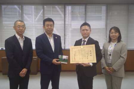 広島県内の公立高校へホームミュートを寄附